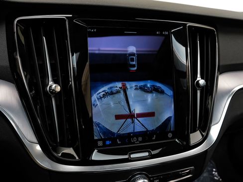 Used 2024 Volvo S60 B5 Core image 27