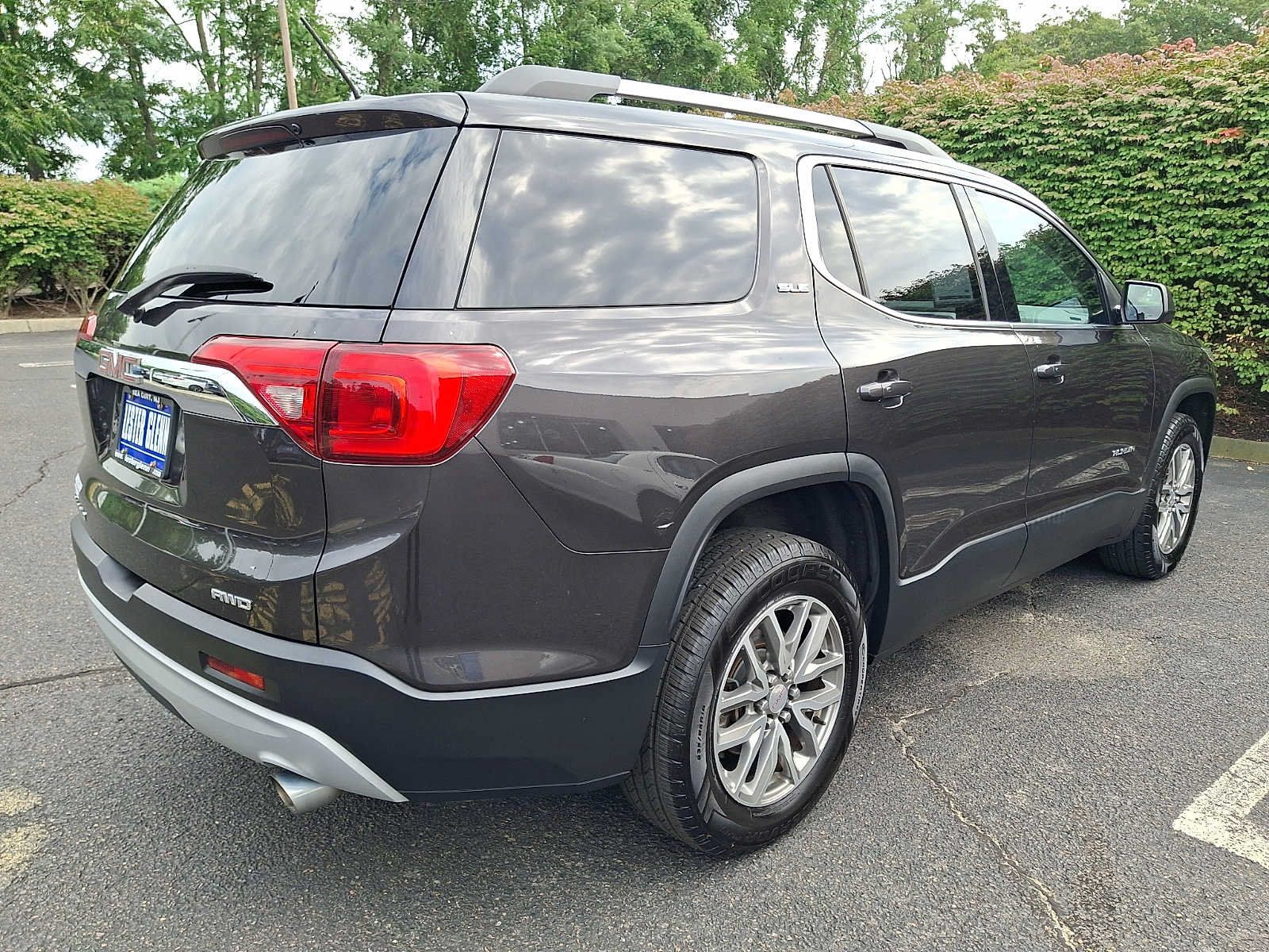Used 2019 GMC Acadia SLE AWD/4WD image 6