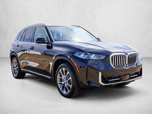 New 2026 BMW X5 xDrive40i w/ Premium Package AWD/4WD image 3