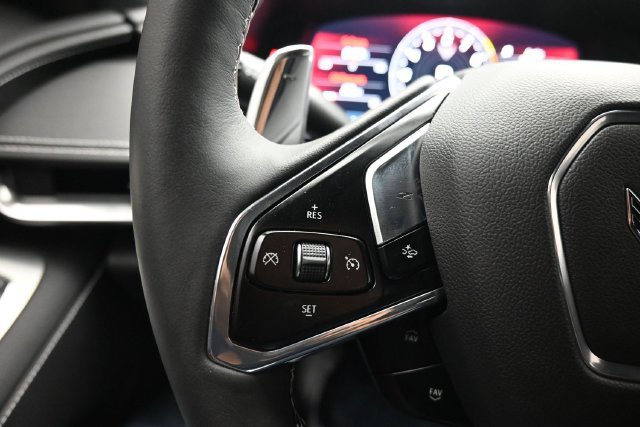 Used 2024 Chevrolet Corvette Z06 RWD image 12