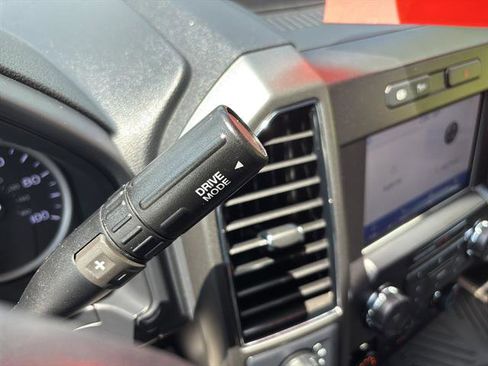 Certified 2022 Ford F250 XLT AWD/4WD image 25