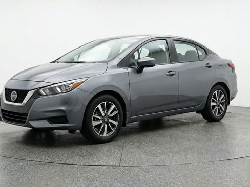 Used 2025 Nissan Versa SV FWD image 3