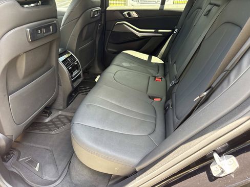 Used 2019 BMW X5 xDrive40i w/ Convenience Package AWD/4WD image 15