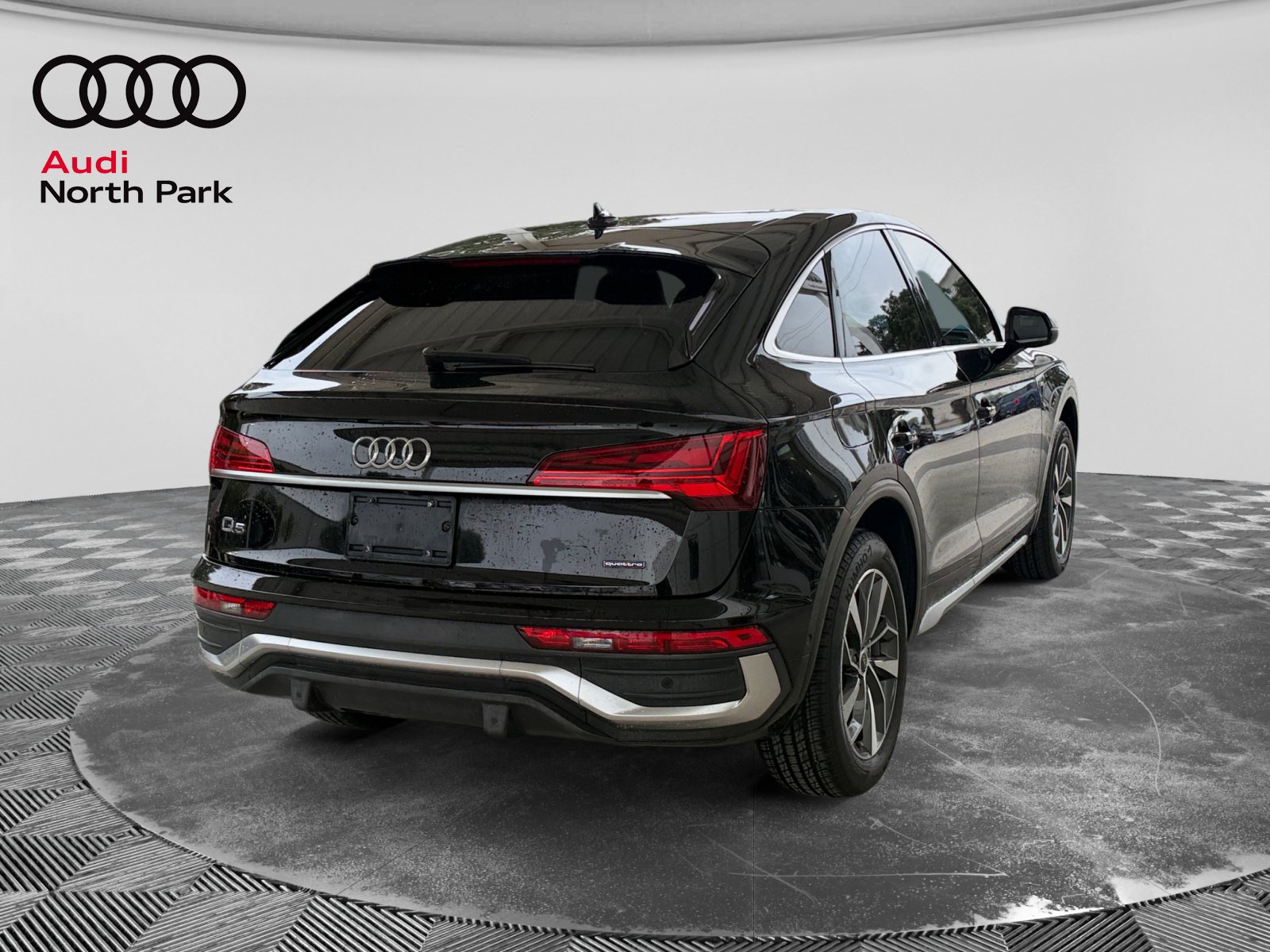 Used 2023 Audi Q5 2.0T Prestige w/ Prestige Package AWD/4WD image 5