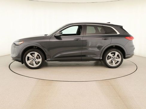 Certified 2025 Audi Q5 Premium Plus w/ Premium Plus AWD/4WD image 2