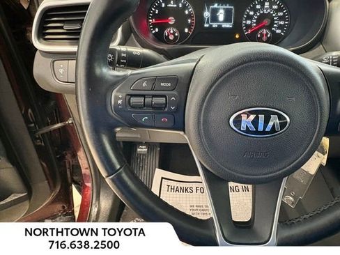 Used 2018 Kia Sorento LX image 10