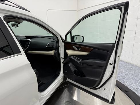 Used 2022 Subaru Ascent Touring w/ Popular Package #2A image 28