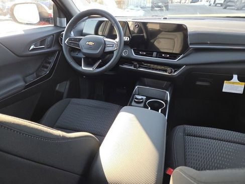 New 2026 Chevrolet Equinox LT w/ Safety and Technology Package FWD image 28