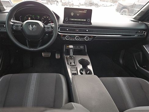 Used 2025 Honda Civic Sport image 12