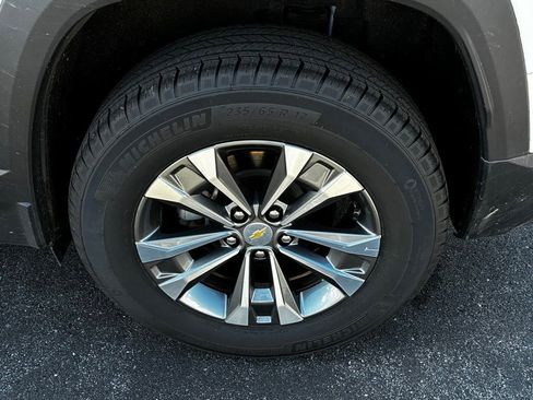 Used 2026 Chevrolet Equinox LT w/ Convenience Package II AWD/4WD image 13