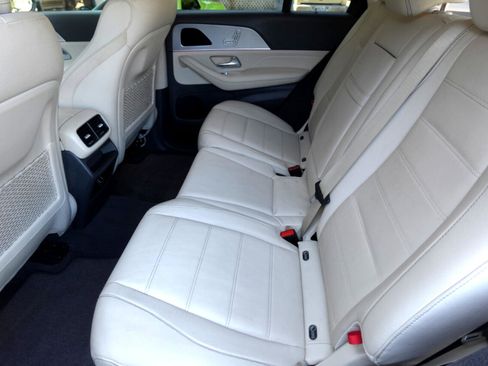 Used 2020 Mercedes-Benz GLE 350 4MATIC w/ AMG Line Exterior image 16