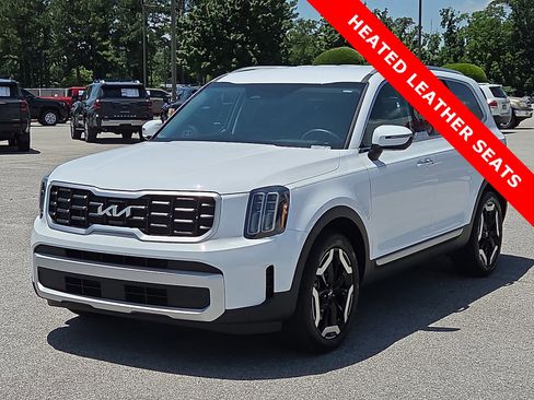 Used 2024 Kia Telluride S FWD image 2