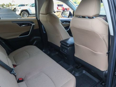 Used 2022 Toyota RAV4 XLE image 23