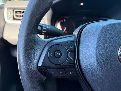 Used 2023 Toyota RAV4 XLE AWD/4WD image 19