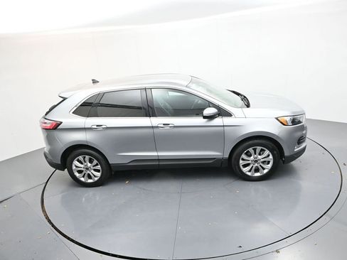 Used 2024 Ford Edge Titanium image 23