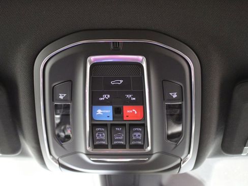 New 2025 Jeep Grand Cherokee Limited w/ Luxury Tech Group II image 20