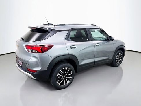 New 2026 Chevrolet TrailBlazer LT AWD/4WD image 9