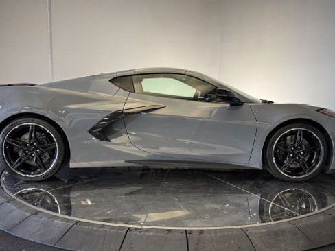 Used 2024 Chevrolet Corvette Stingray Premium Cpe w/ Z51 Performance Package RWD image 29