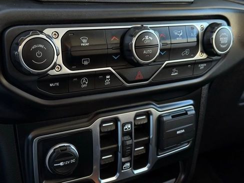 Certified 2022 Jeep Wrangler Unlimited Sport image 25