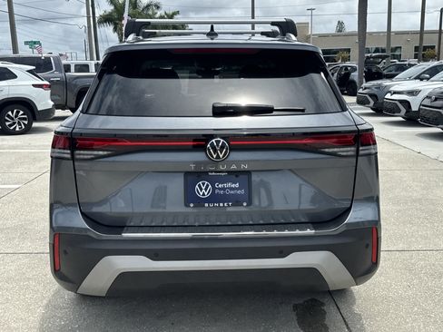 Used 2025 Volkswagen Tiguan S FWD image 5