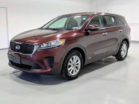 Used 2019 Kia Sorento LX image 1
