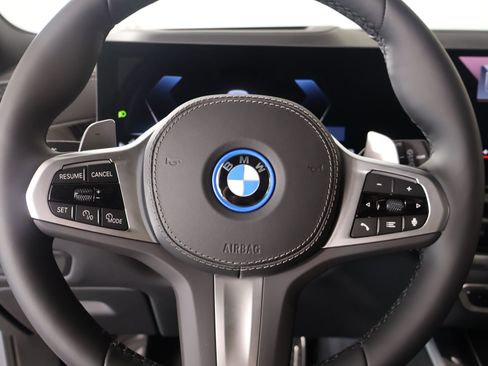 New 2026 BMW X5 xDrive50e w/ M Sport Package image 3