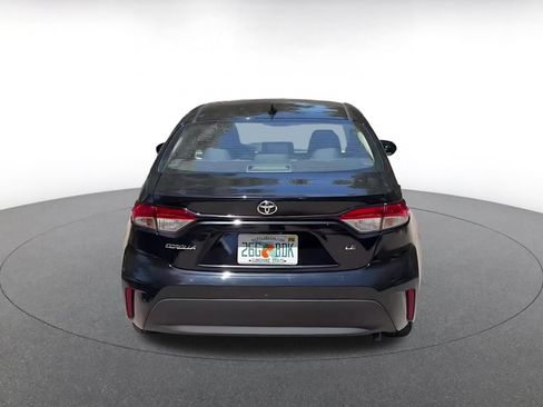 Used 2025 Toyota Corolla LE FWD image 10