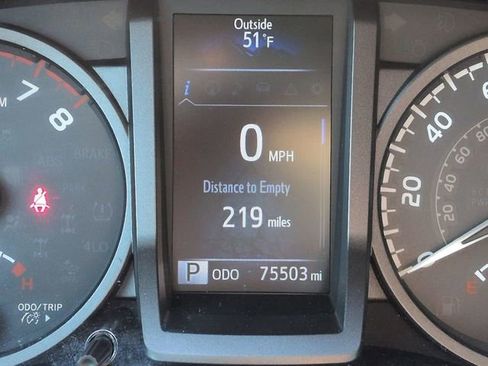 Used 2019 Toyota Tacoma TRD Sport image 35