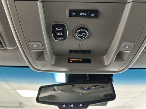 Used 2015 Chevrolet Tahoe LT AWD/4WD image 45