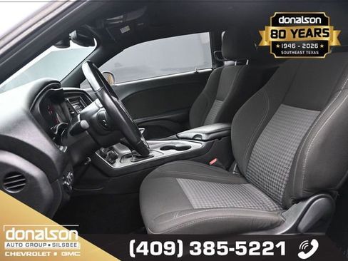 Used 2022 Dodge Challenger SXT w/ Blacktop Package image 9