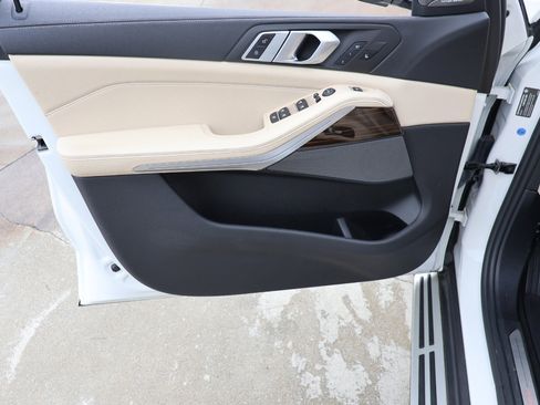 Used 2021 BMW X5 sDrive40i w/ Premium Package image 37