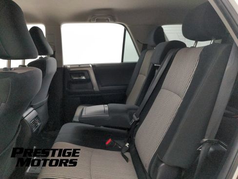 Used 2022 Toyota 4Runner SR5 AWD/4WD image 22