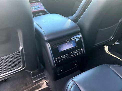 Used 2024 Lincoln Aviator Reserve image 13