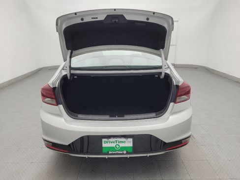 Used 2019 Hyundai Elantra SEL FWD image 29
