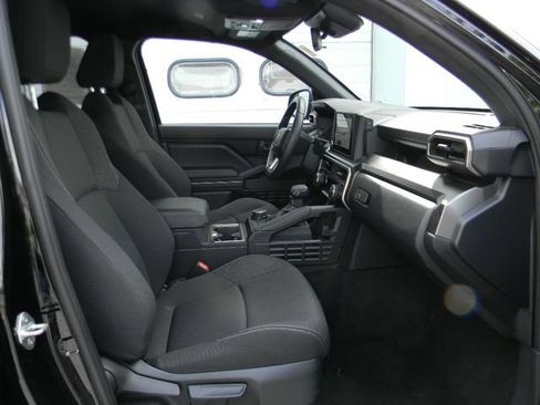 Used 2025 Toyota 4Runner SR5 AWD/4WD image 24