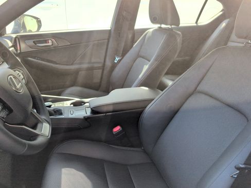 Used 2026 Lexus IS 350 F Sport RWD image 5