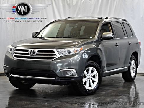 Used 2013 Toyota Highlander SE FWD image 1