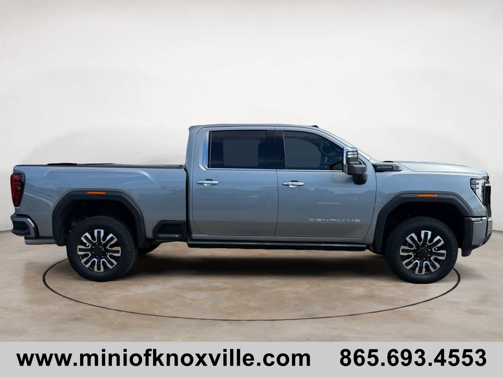 Used 2026 GMC Sierra 2500 Denali Ultimate w/ Max Trailering Package AWD/4WD image 2