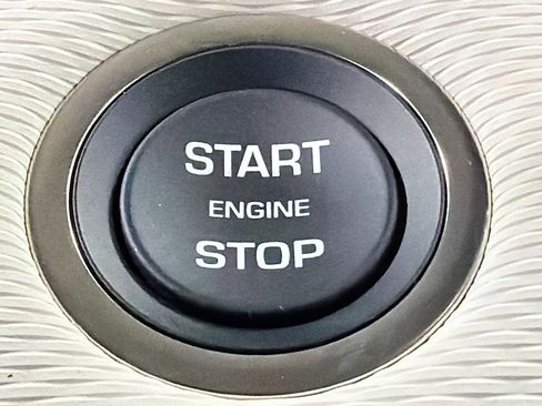 New 2026 Land Rover Discovery Limited Edition image 35