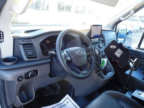 Used 2020 Ford Transit 250 Medium Roof AWD image 7