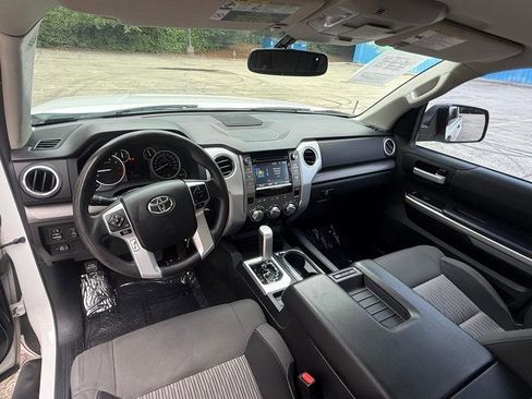 Used 2017 Toyota Tundra SR5 w/ SR5 Upgrade Package RWD image 33
