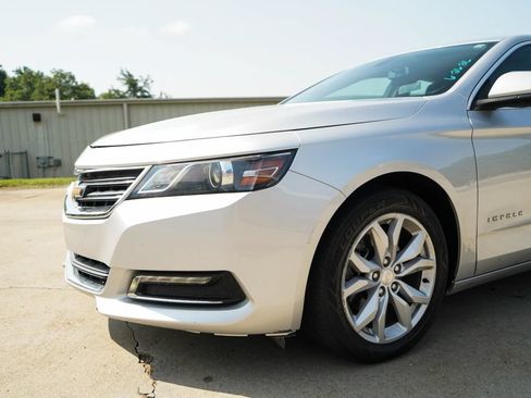 Used 2020 Chevrolet Impala LT FWD image 17