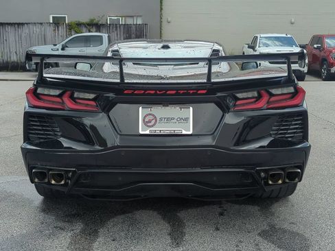 Used 2022 Chevrolet Corvette Stingray Premium Cpe w/ Z51 Performance Package RWD image 5