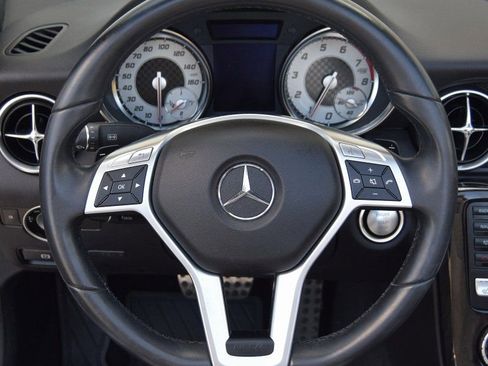 Used 2015 Mercedes-Benz SLK 250 w/ Premium Package image 12
