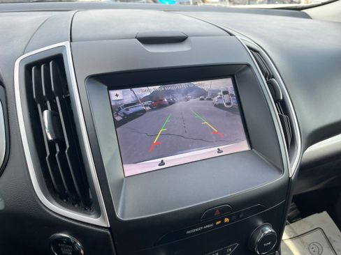 Certified 2019 Ford Edge SEL w/ Equipment Group 201A image 18