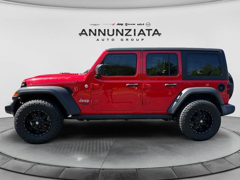 Used 2019 Jeep Wrangler Unlimited Sport S AWD/4WD image 2
