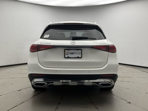 Used 2024 Mercedes-Benz GLC 300 4MATIC image 4