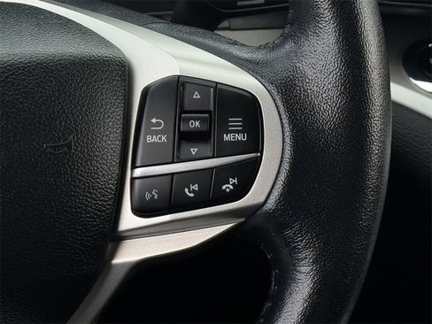 Used 2023 Ford Explorer XLT image 16