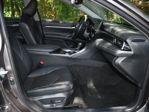 Used 2023 Toyota Camry XSE image 20