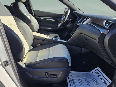 Used 2023 INFINITI QX55 Luxe w/ Cargo Package image 11